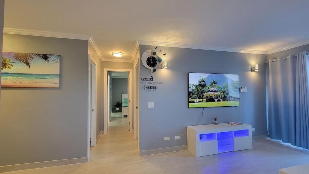 Waikiki Condo 2 Bedrooms 2 Bathrooms With 1 Free Parking Space Гонолулу Екстер'єр фото