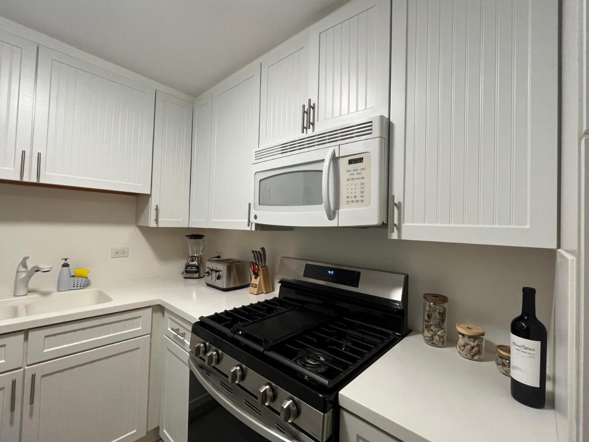Waikiki Condo 2 Bedrooms 2 Bathrooms With 1 Free Parking Space Гонолулу Екстер'єр фото
