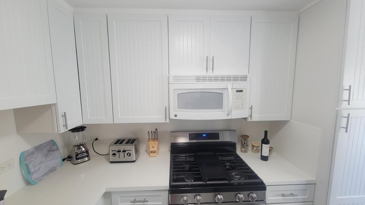 Waikiki Condo 2 Bedrooms 2 Bathrooms With 1 Free Parking Space Гонолулу Екстер'єр фото